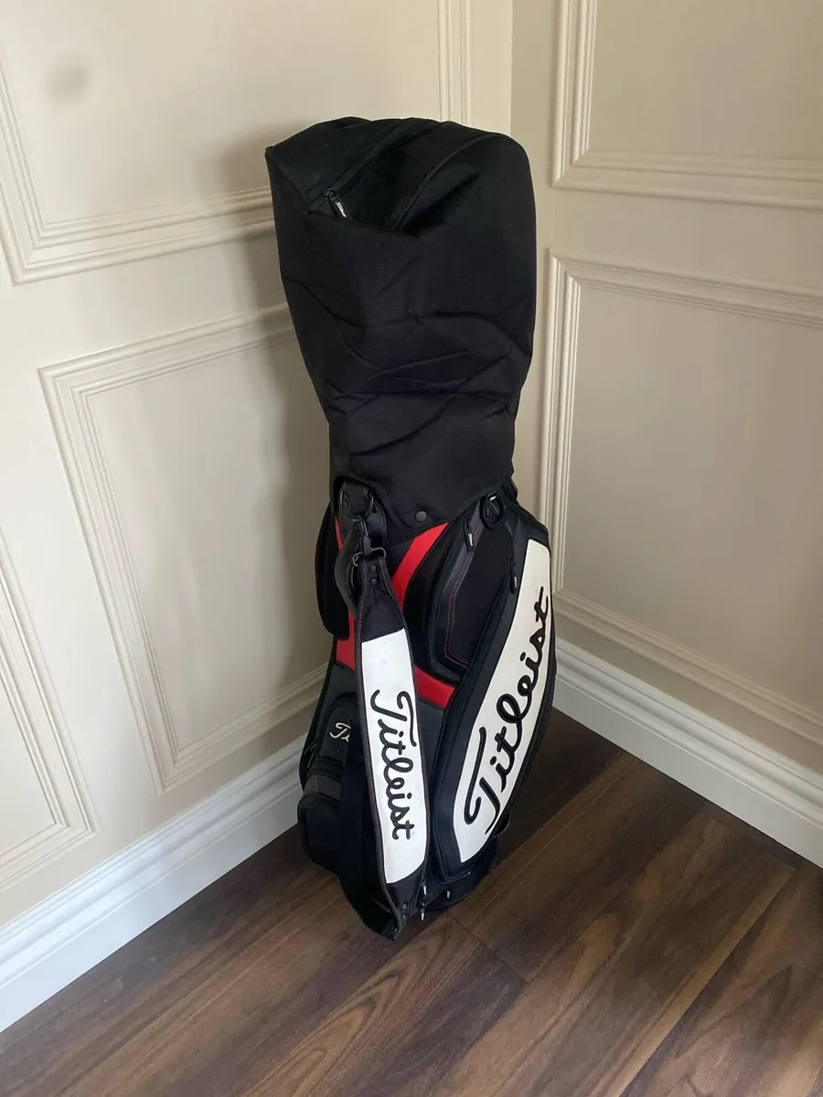 Titleist tour bag - Image 1