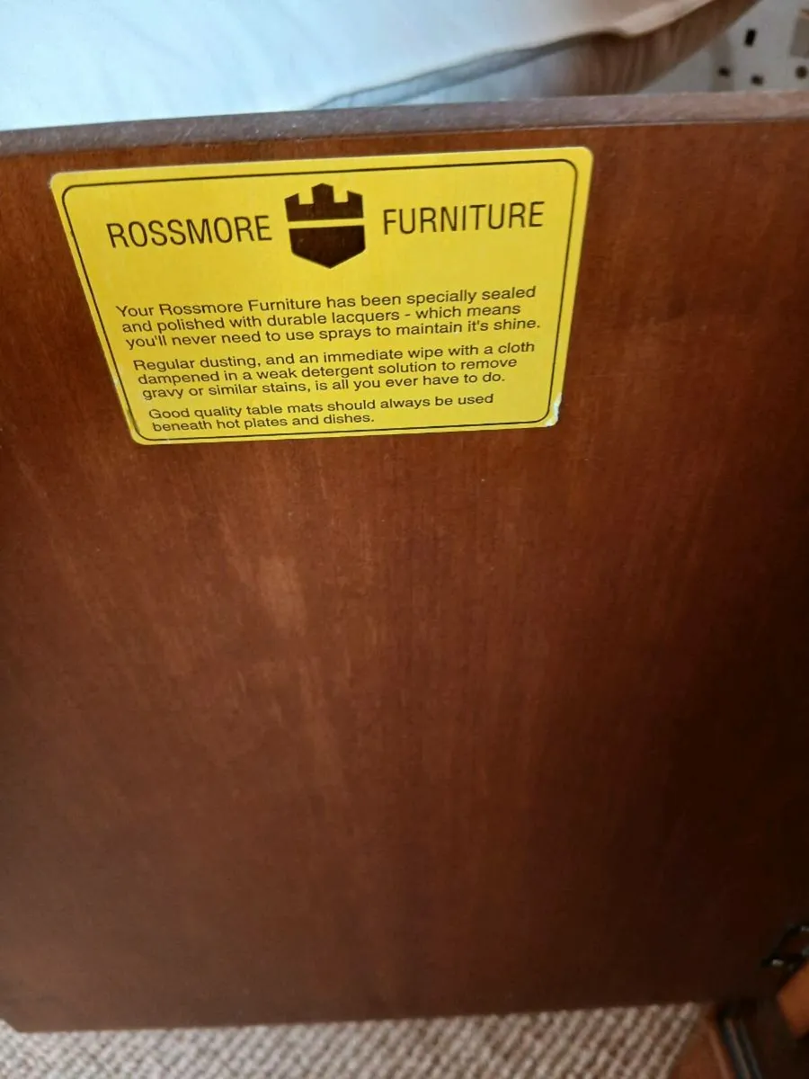 Rossmore T.V. cabinet - Image 2