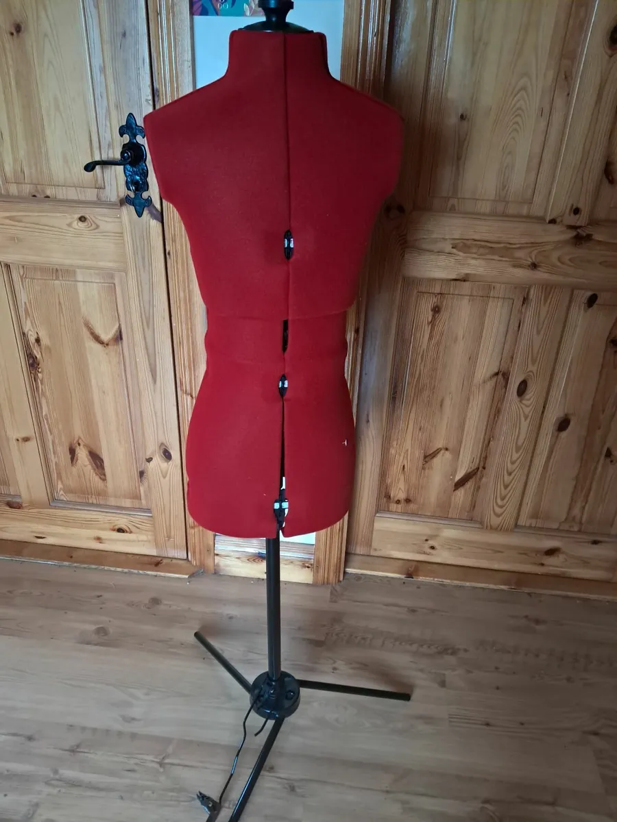 Junior mannequin - Image 1