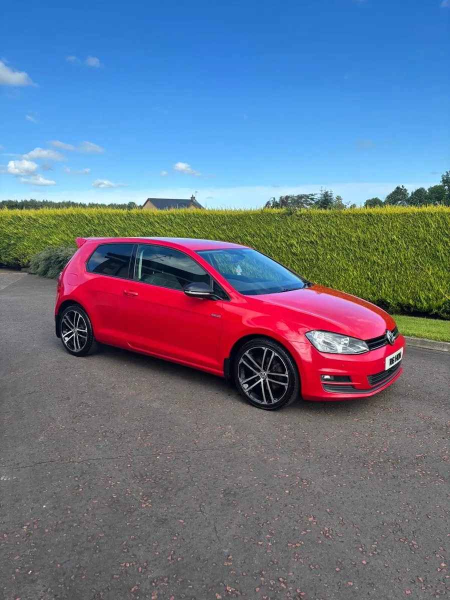 Volkswagen Golf 2013 - Image 1