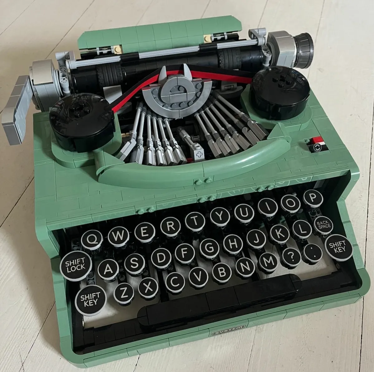 Lego Typewriter [21327] - Image 3