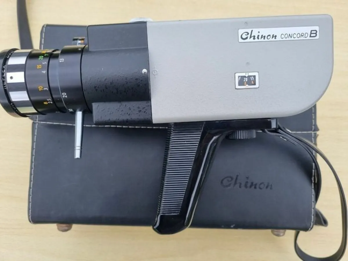 Vintage Chinon Concord B 8mm Cine Camera - Image 1