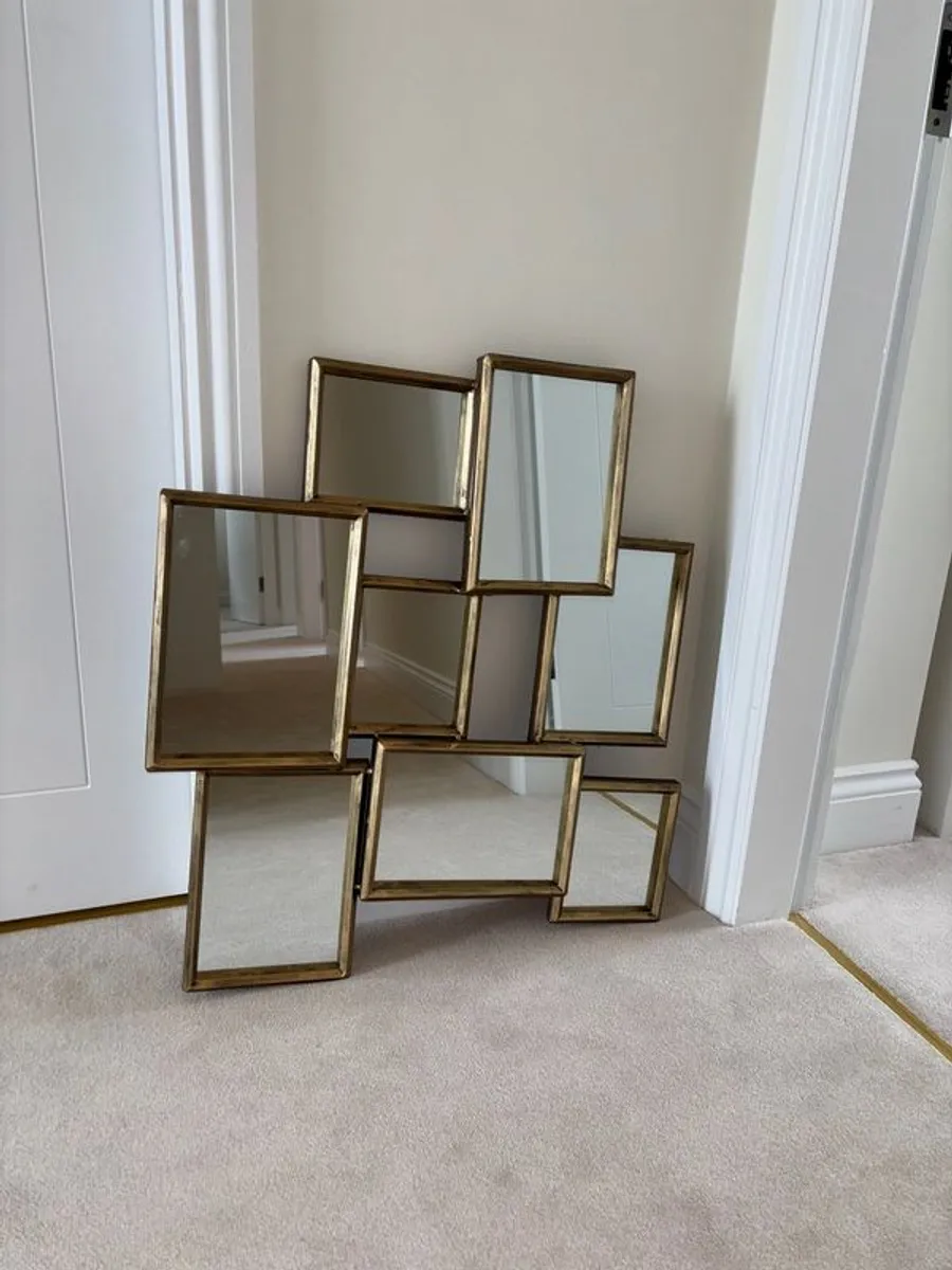 Brass wall hanging Mirror - Image 3