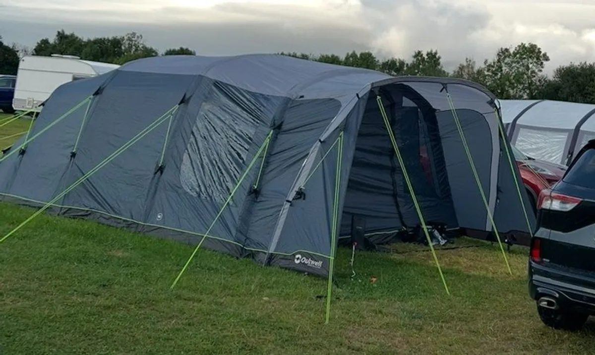 Outwell Air 6 Tent - Image 1