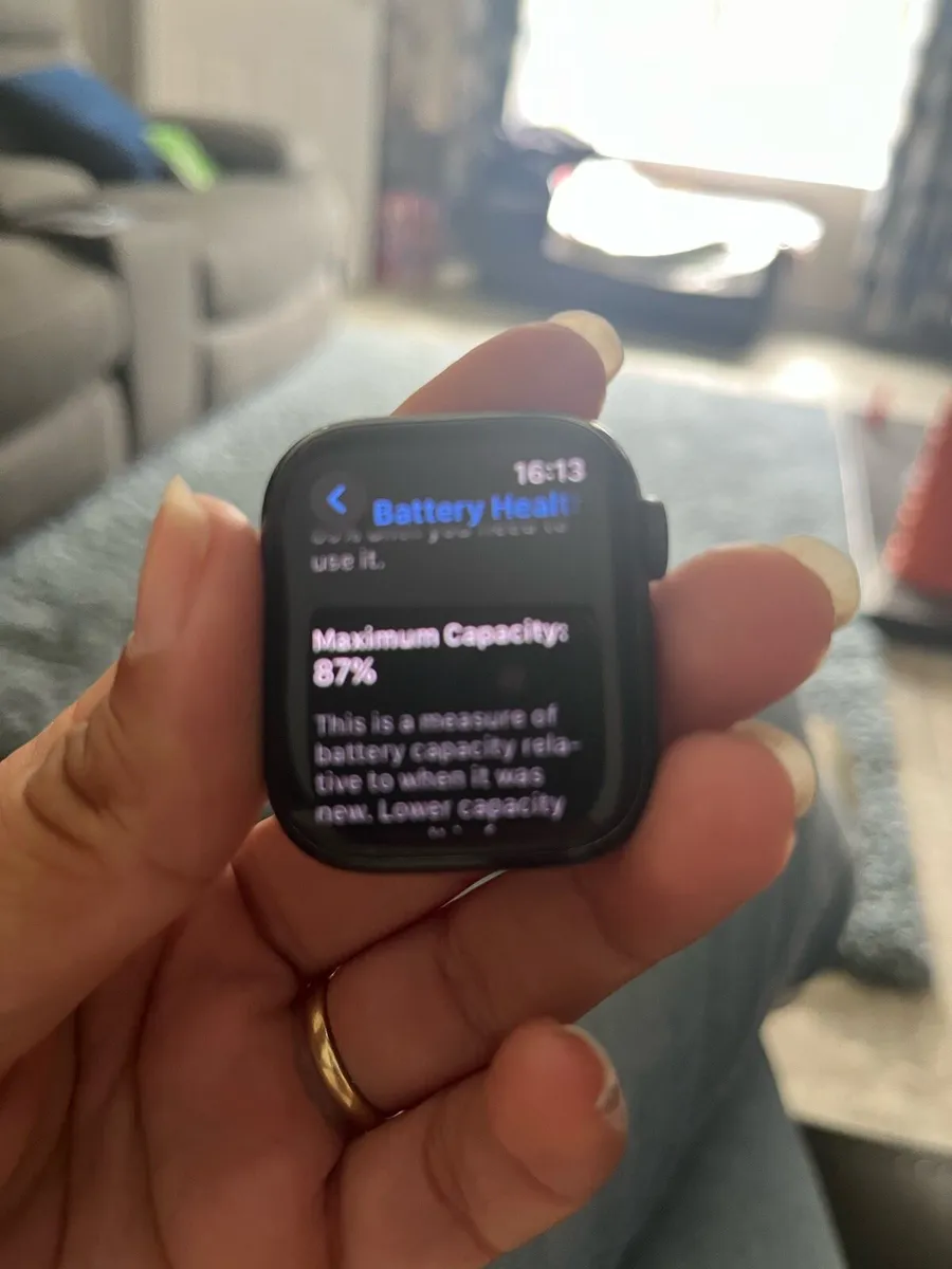 Apple Watch 8 - Image 3