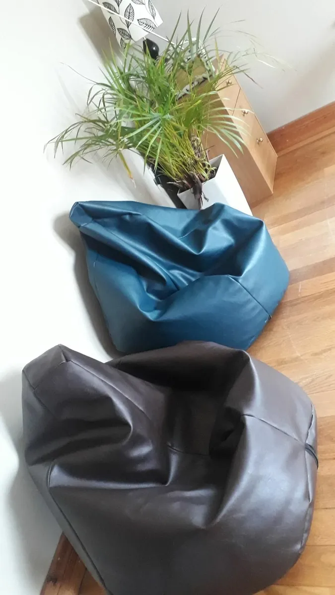 2 x Luxury Leatherette Bean Bags Adult Size MINT C - Image 1
