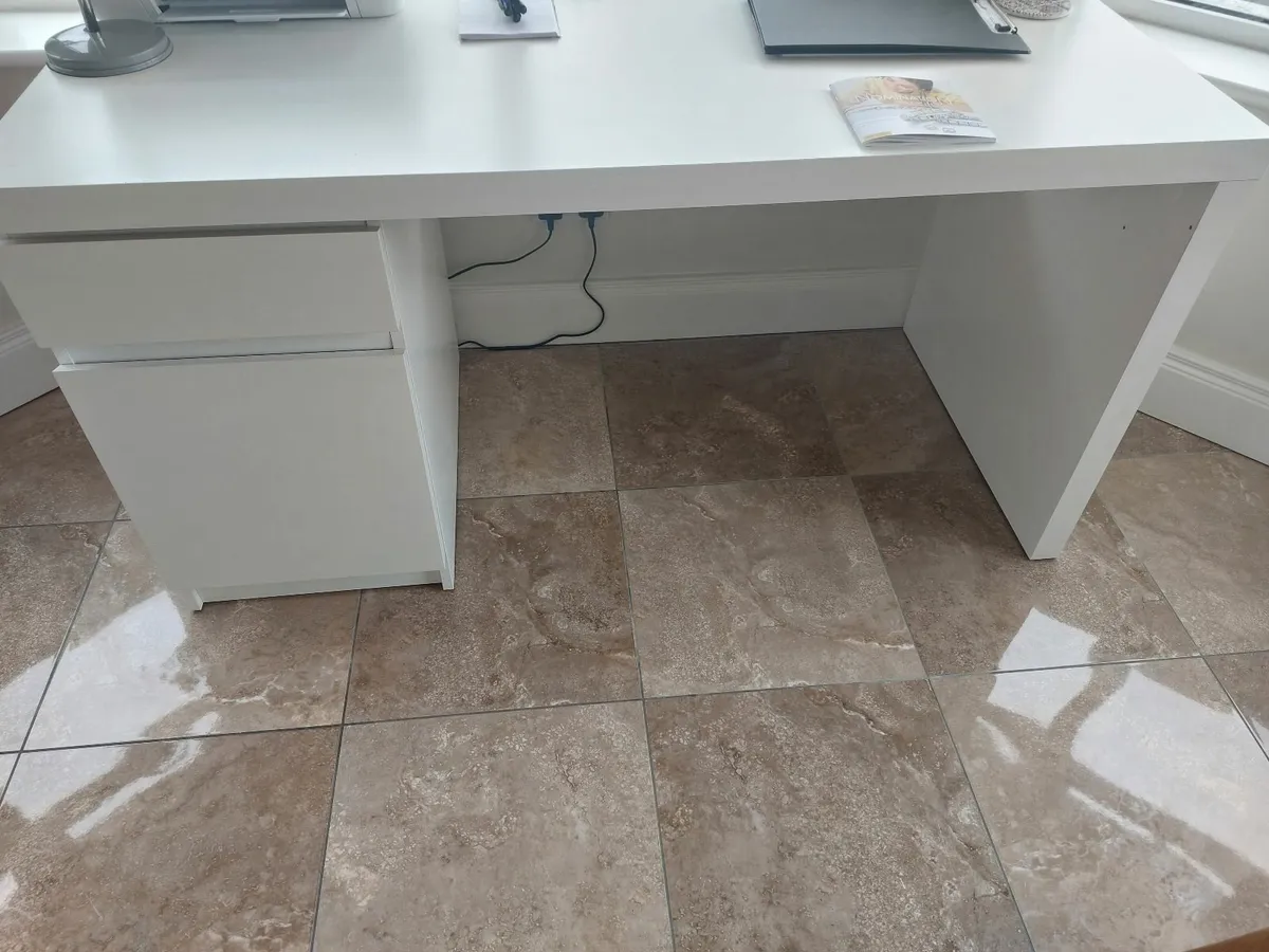 Desk - Image 1