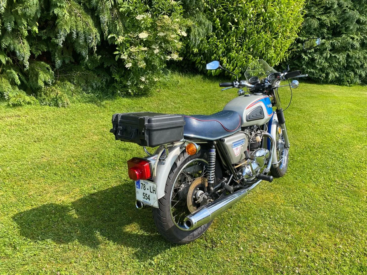 Triumph 140 jubilee 750 cc 1977 - Image 4