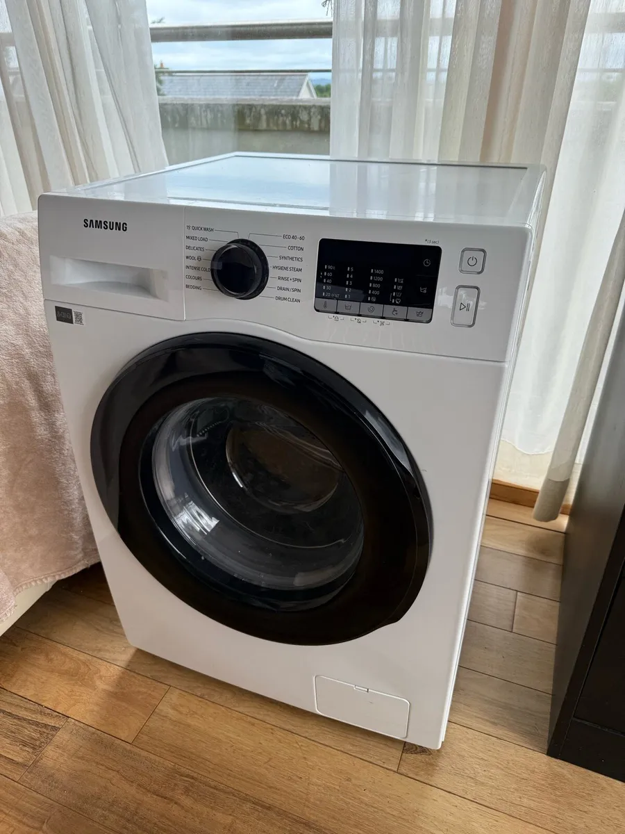 Samsung Series 5 Washing Machine - Like New