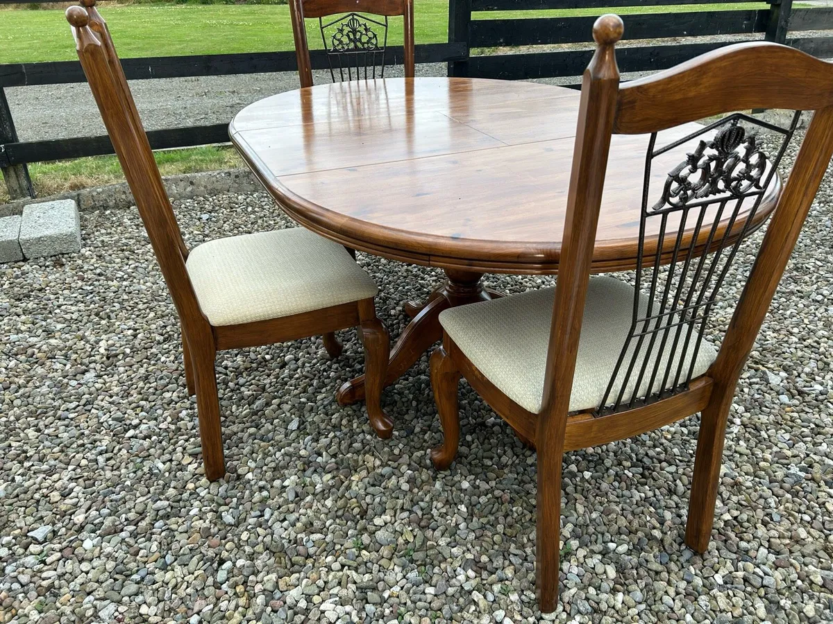 Table & 6 Chairs - Image 1