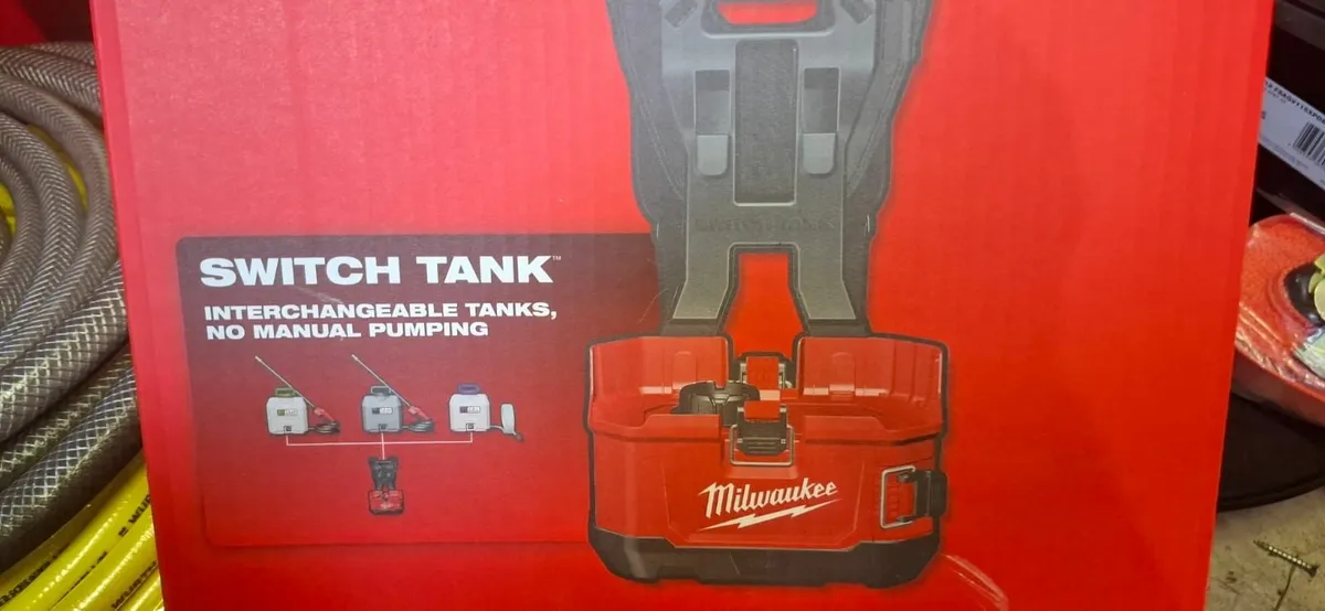 Milwaukee Backpack Sprayer M18 - Image 4