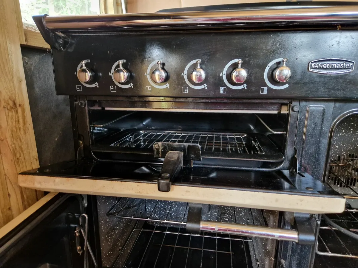 Gas electric cooker - Image 3