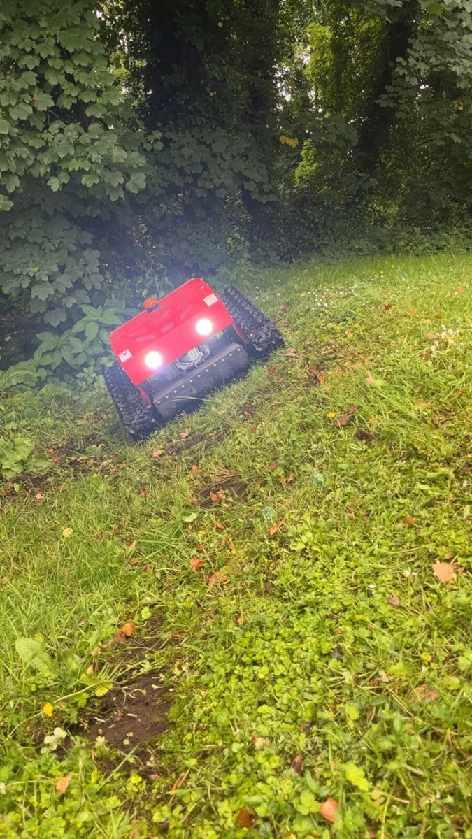 Like NEW Remote Controlled Lawnmower - Image 1