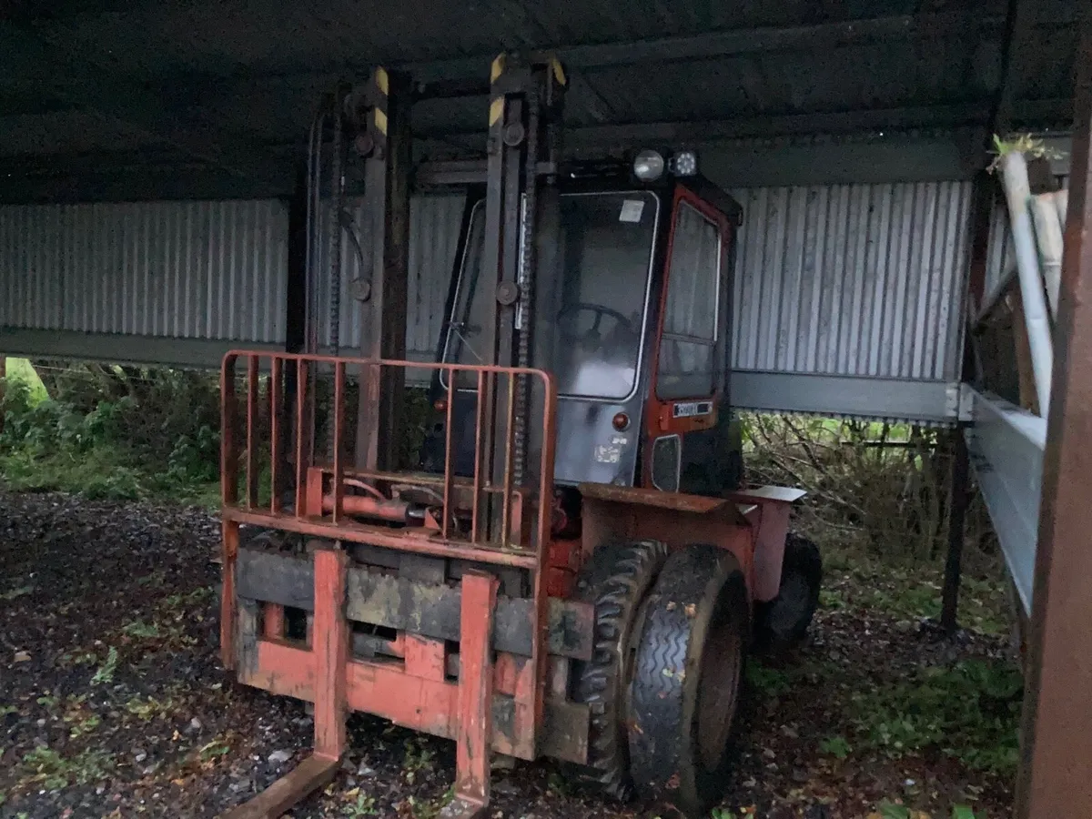 Forklift - Image 2