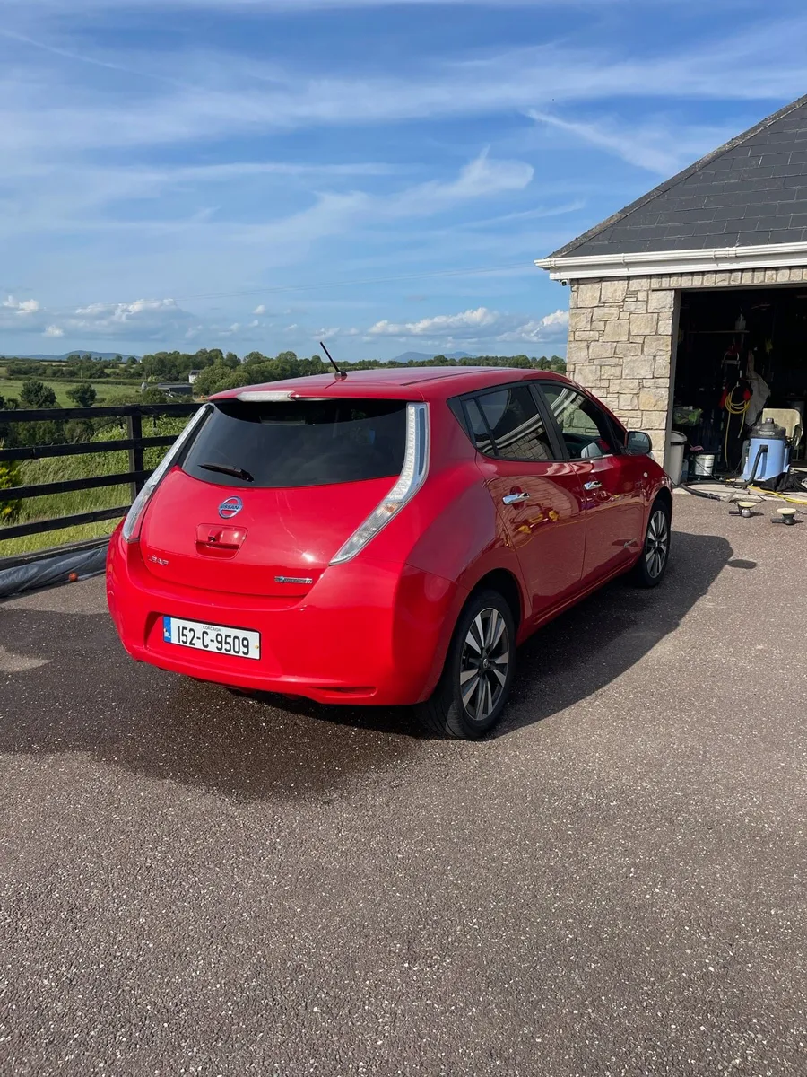 2015 Nissan Leaf Tekna – Top Spec | 24kWh | 6.6KW - Image 3