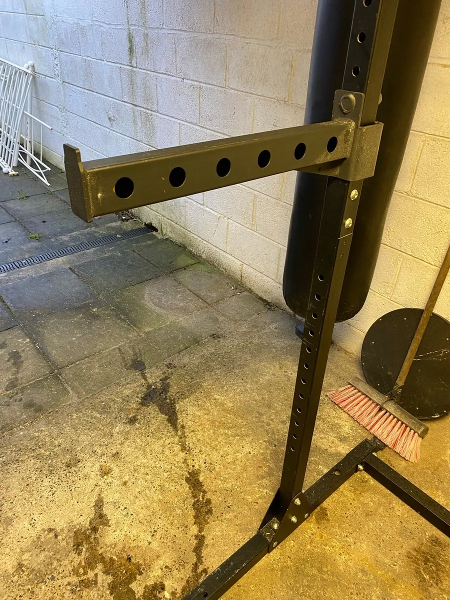 Squat rack safety bars - Image 1