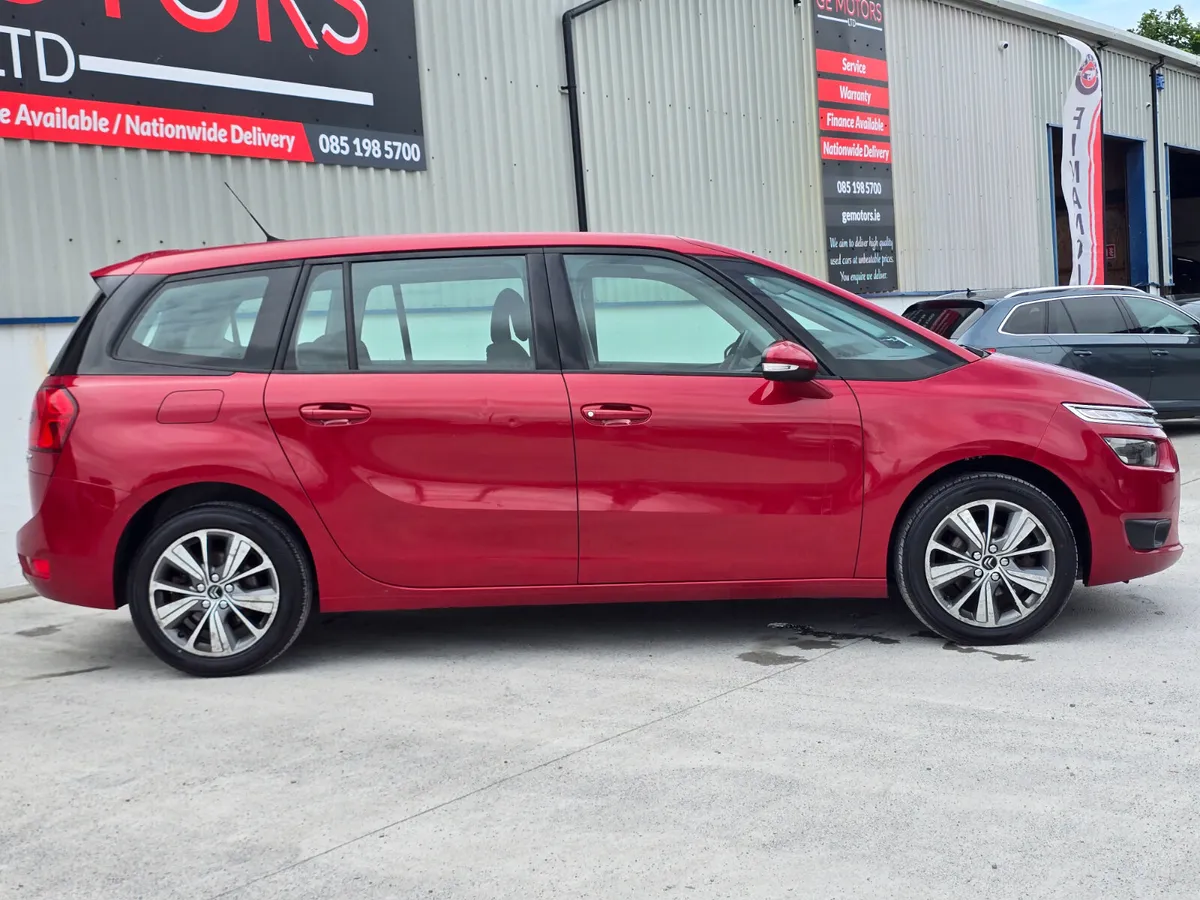 *152 CITROEN 4 7 SEATER - Image 4