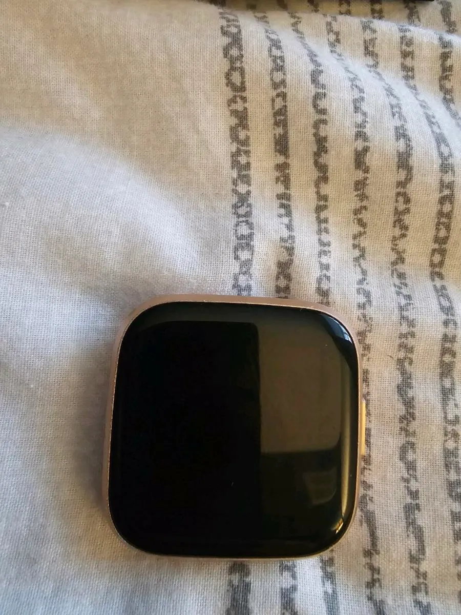 Fitbit versa 2 special edition - Image 4