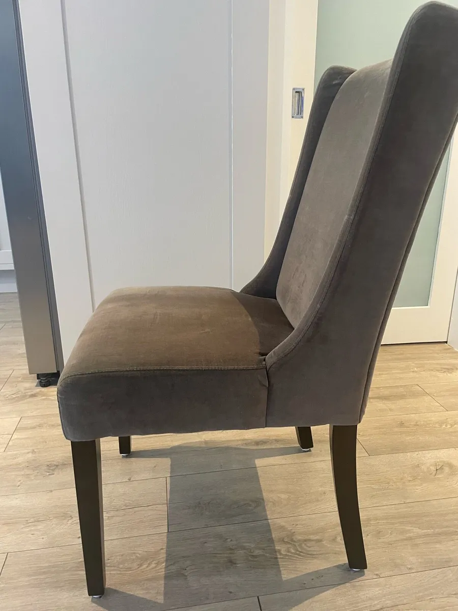 Set of 6 Meadows and Byrne Dining chairs - Image 3