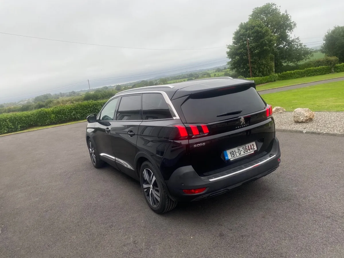 Peugeot 5008 2019 - Image 2