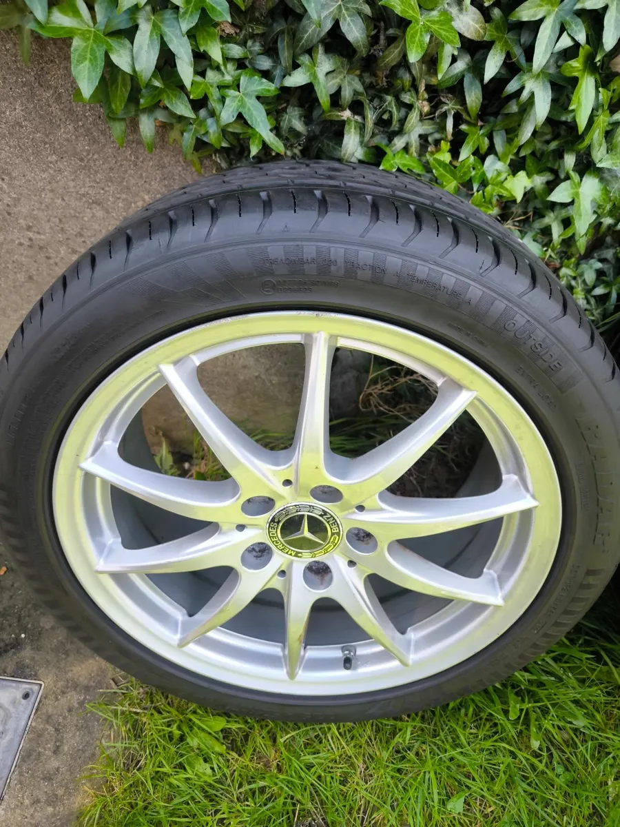 Mercedes wheels alloys 225/45/17 C CLASS NEWTYRES! - Image 4