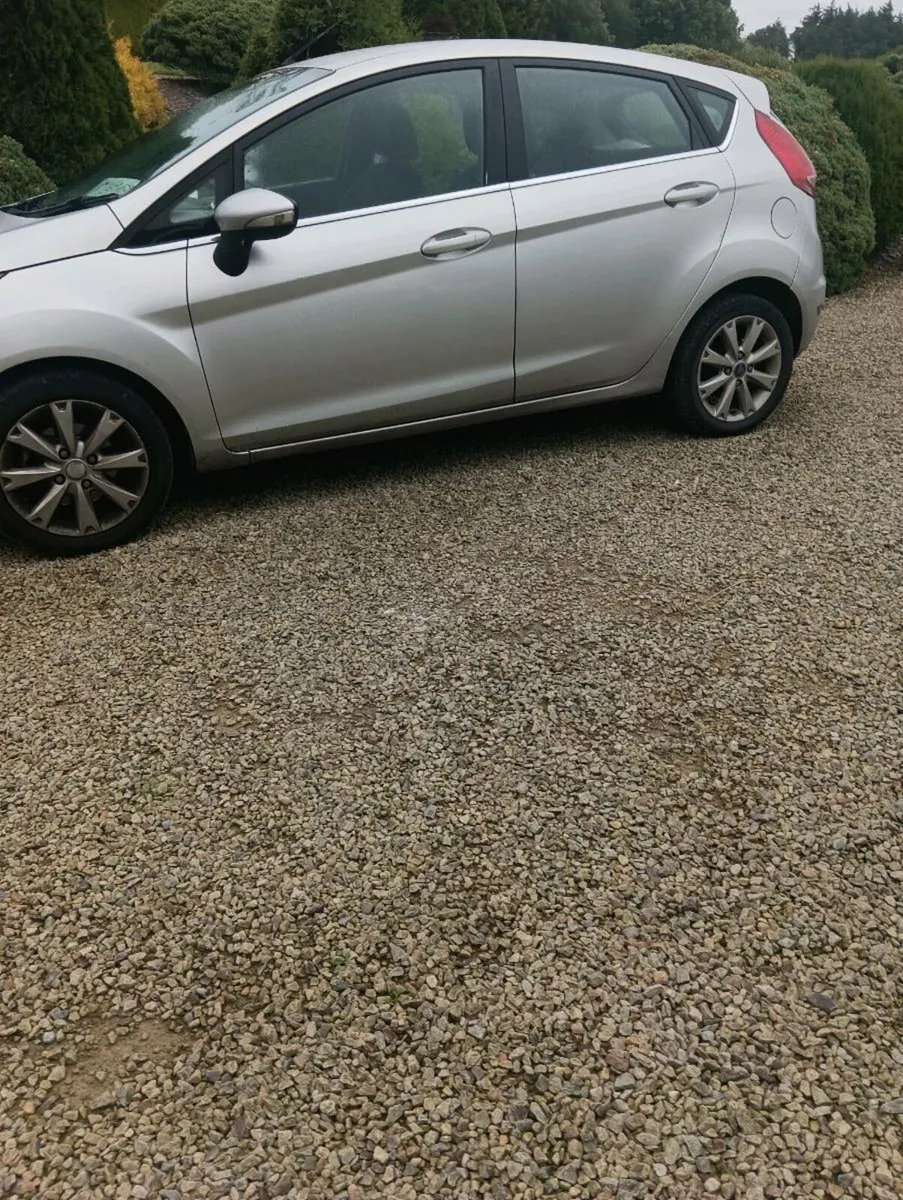 Ford fiesta 2011 ,tax NCT low milage offer's. - Image 3