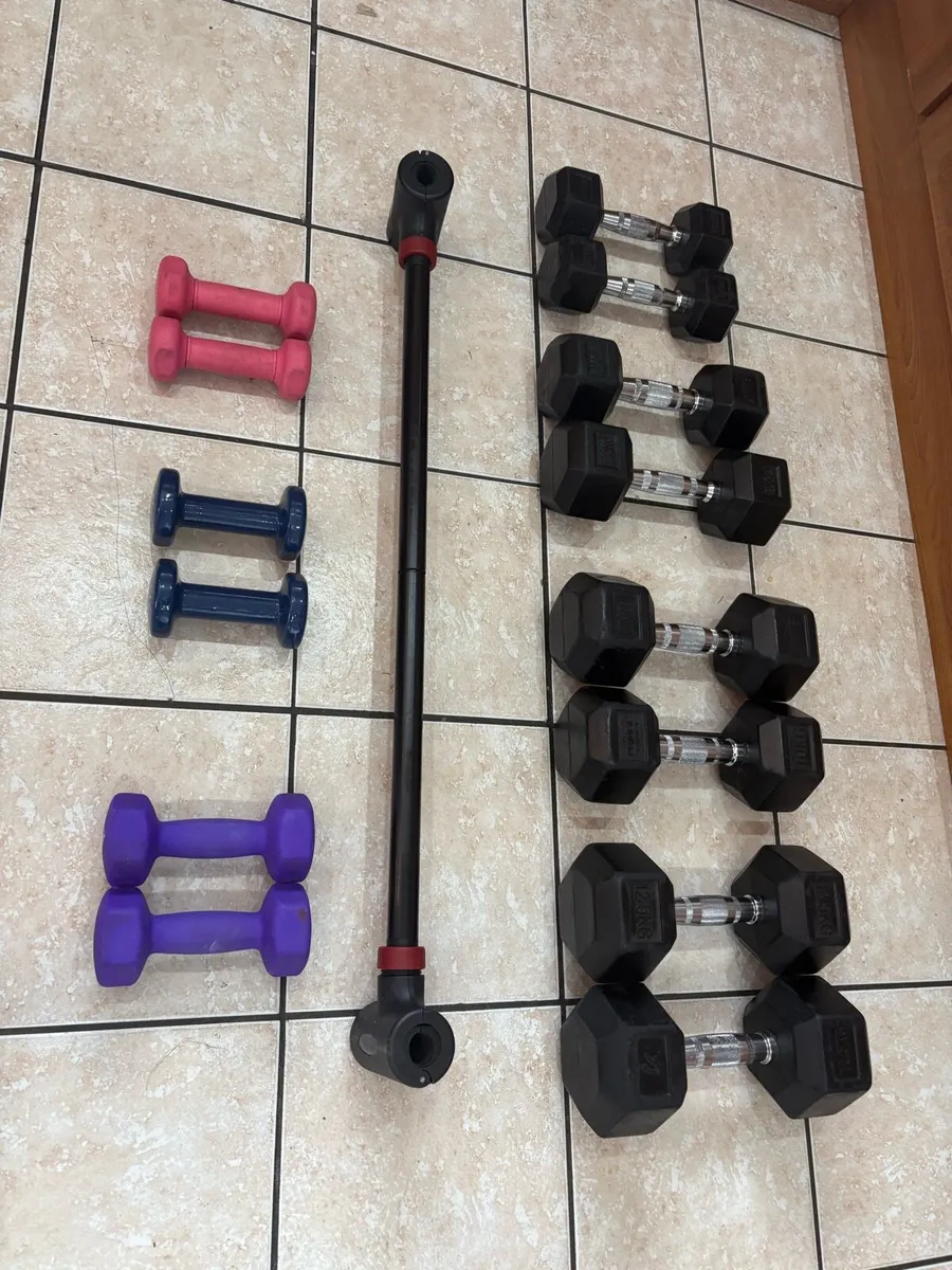 DUMBBELL SET, + DUMBBELL TO BARBELL CONVERTER!!