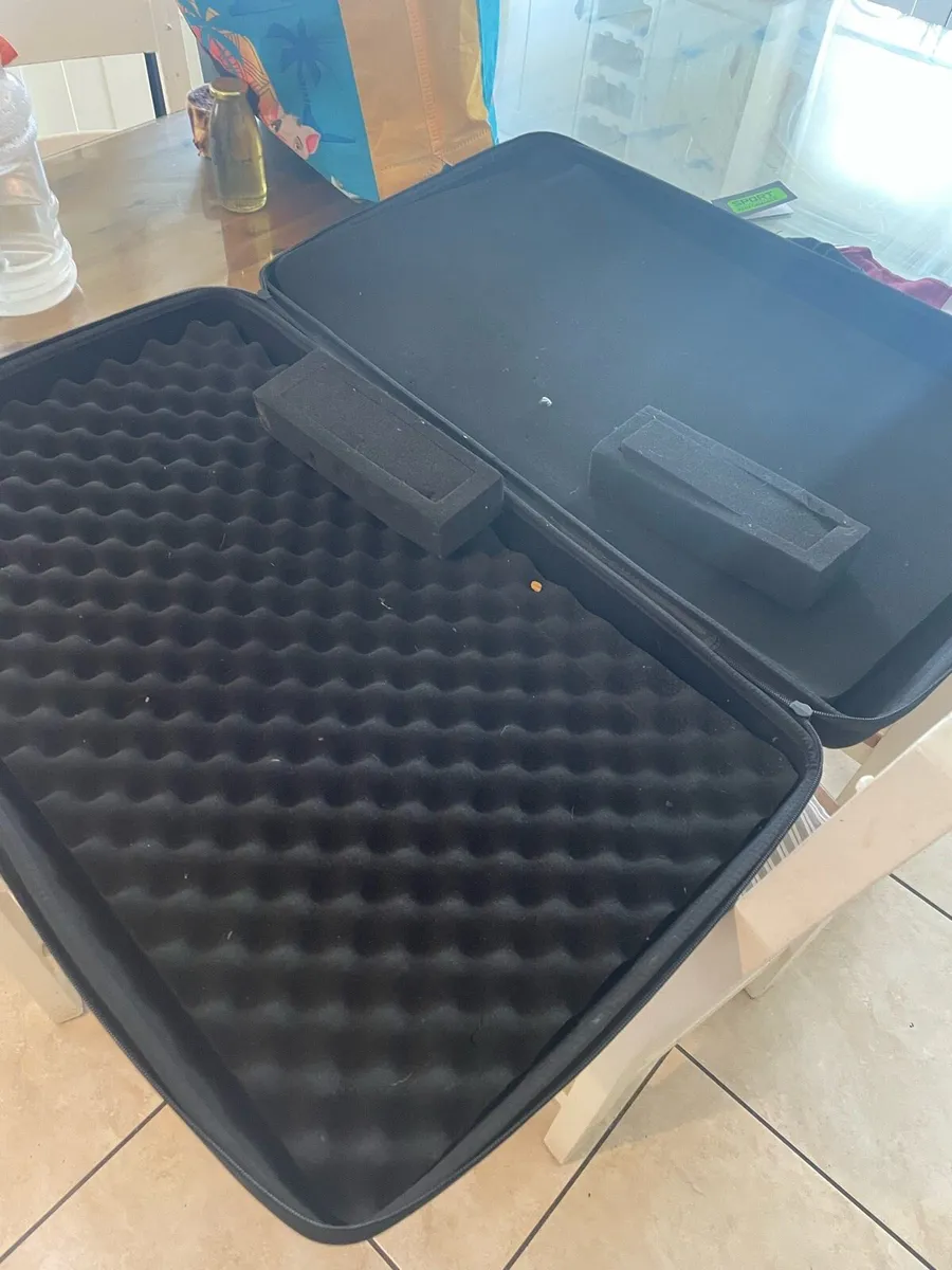 Denon sclive4 WiFi built in speakers protect case - Image 4