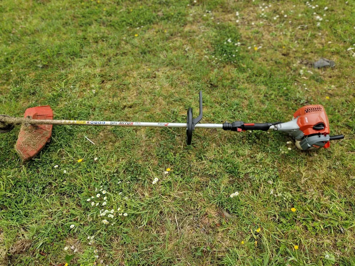 Petrol strimmer - Image 3