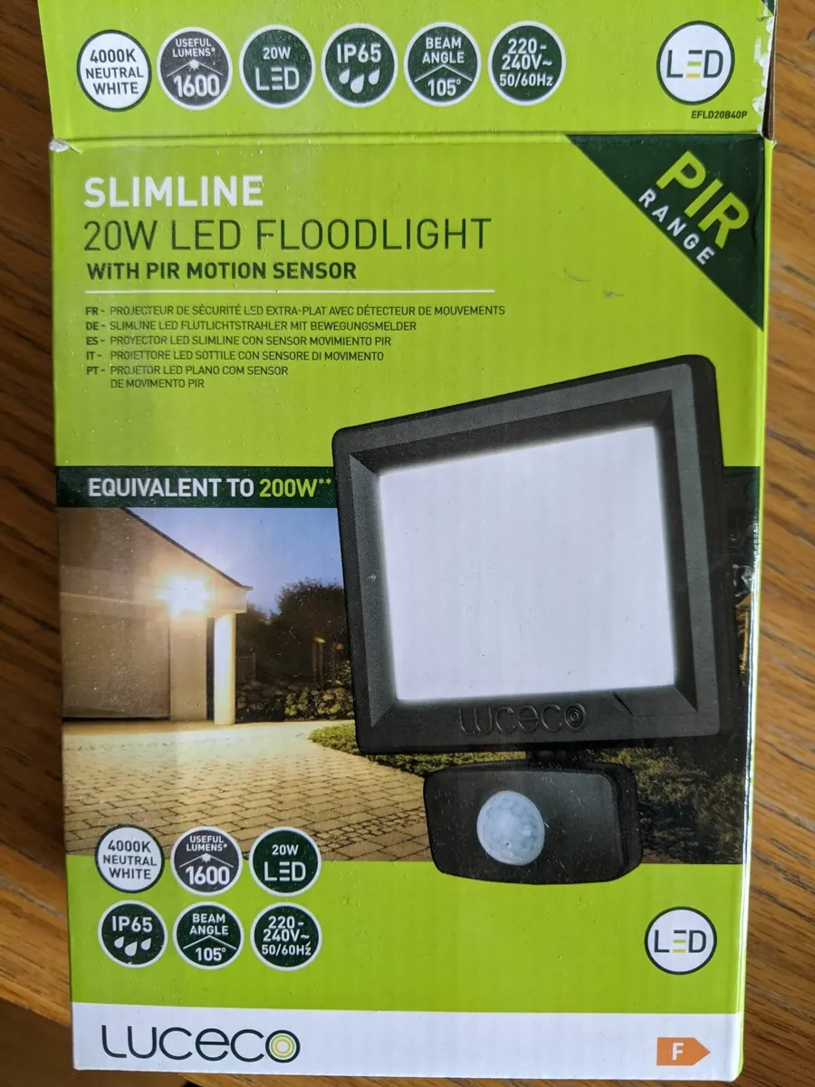 Luceco 20W LED Floodlight w/ sensor