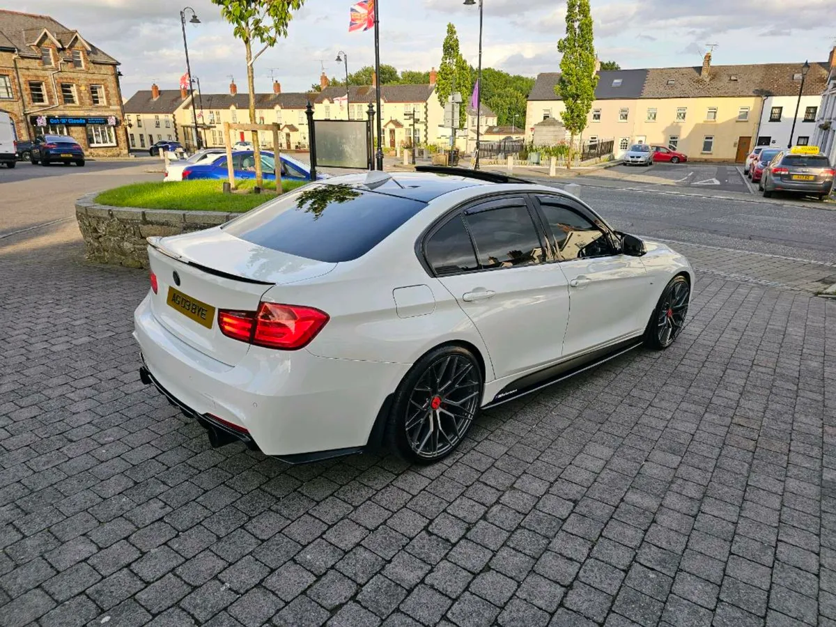 Bmw 3 series 318D M Sport F30 Sunroof model - Image 2