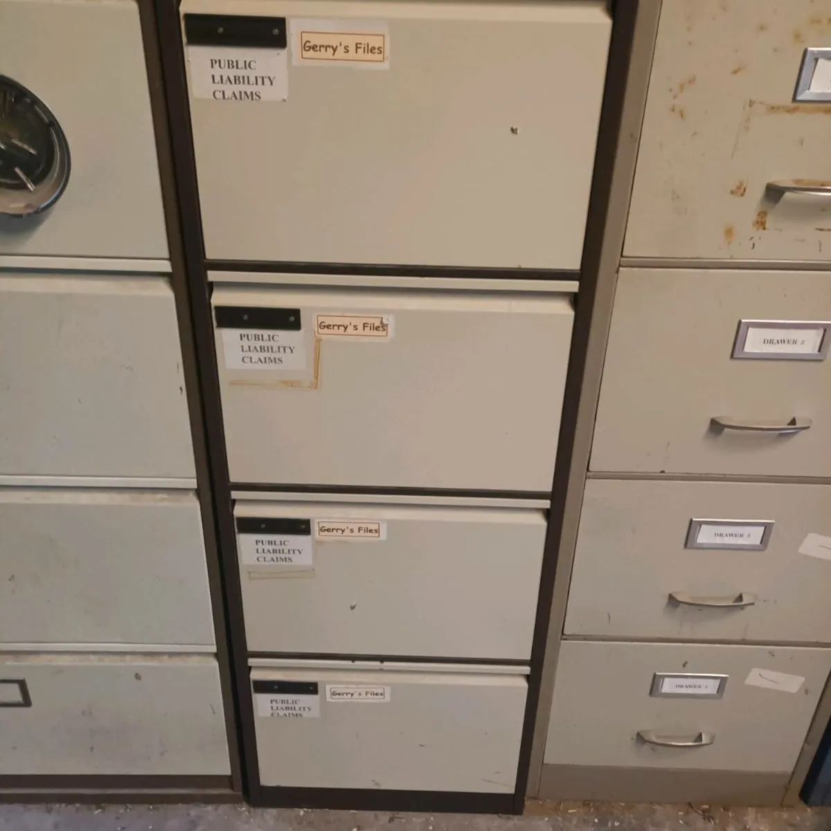 Filing cabinet - Image 2
