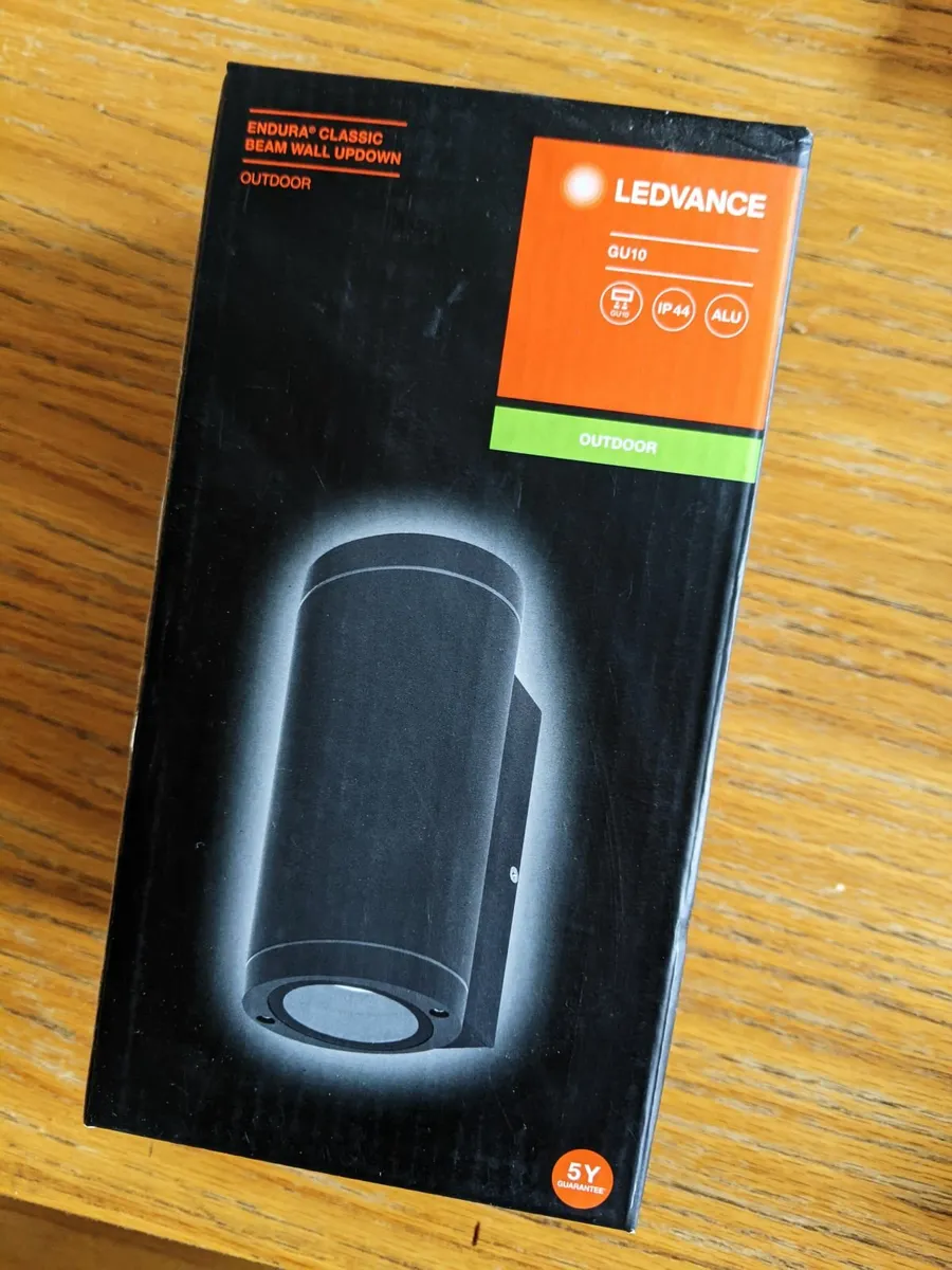 LEDVANCE Classic Endura Beam Up/Down - Image 3