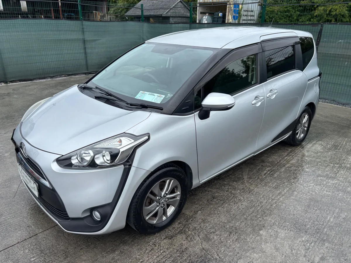 2016 Toyota Siesta Automatic 7 seater - Image 1