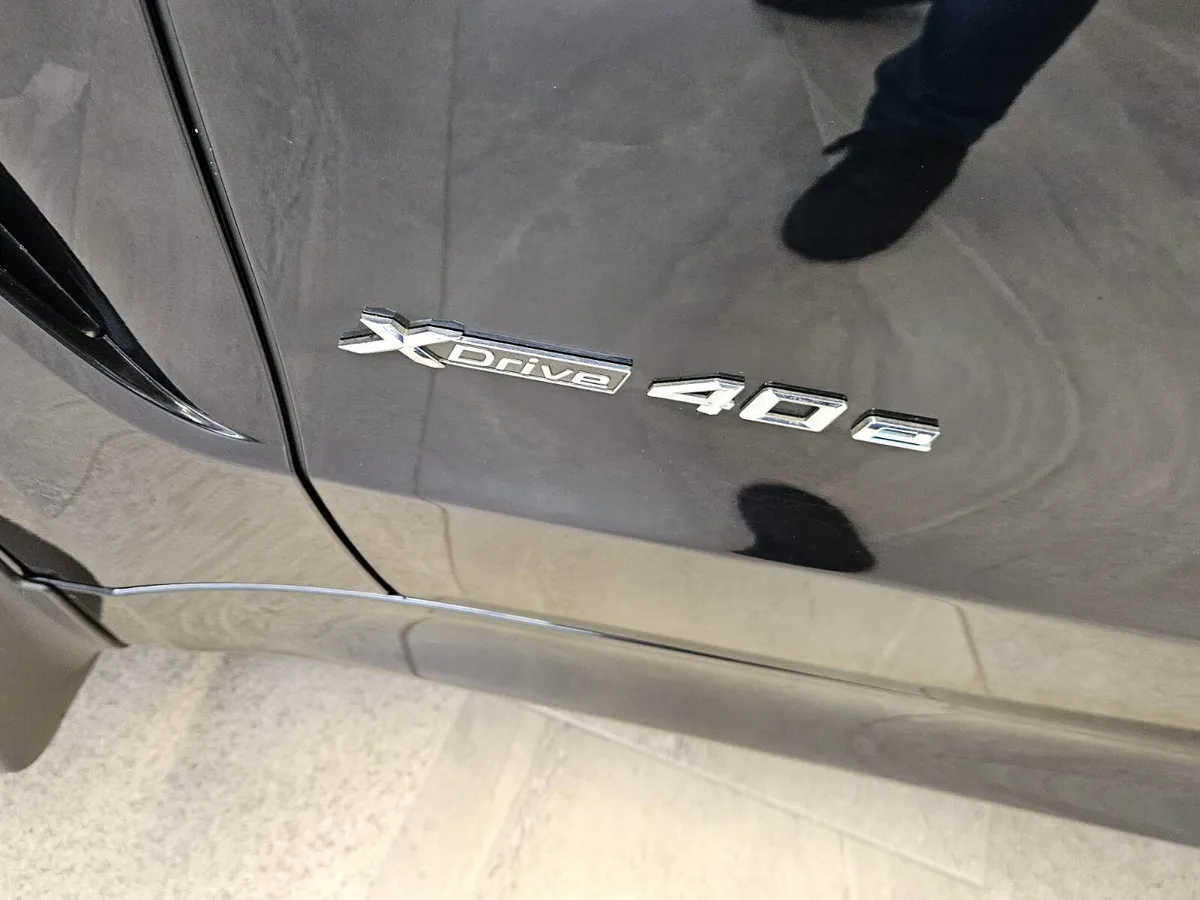 16 BMW X5 HYBRID M-SPORT EDITION - Image 4