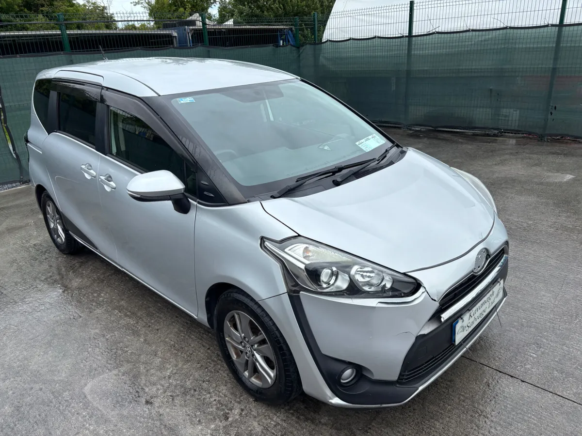 ?2016 Toyota Sienta Automatic 7 seater - Image 4