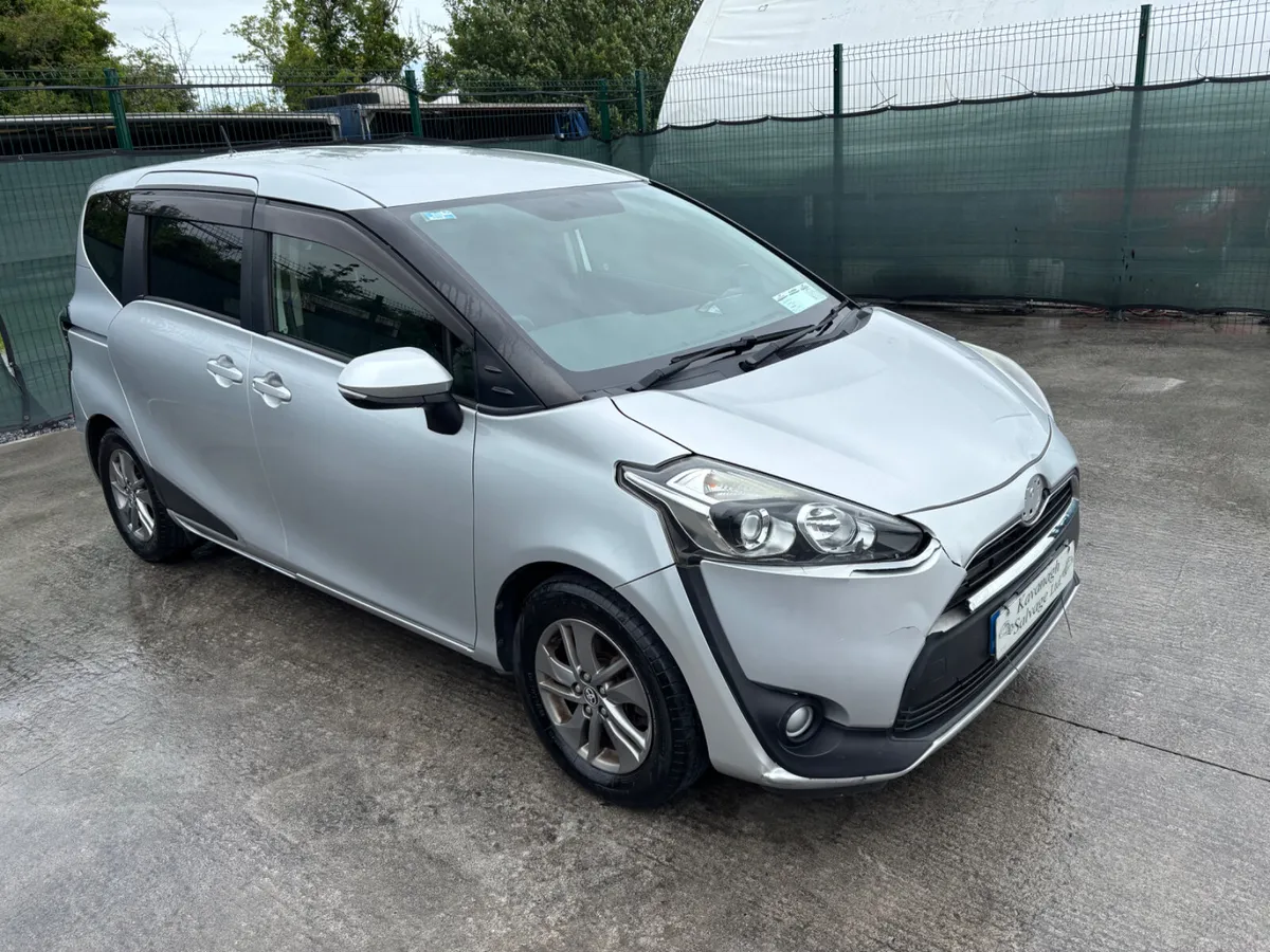?2016 Toyota Sienta Automatic 7 seater - Image 3