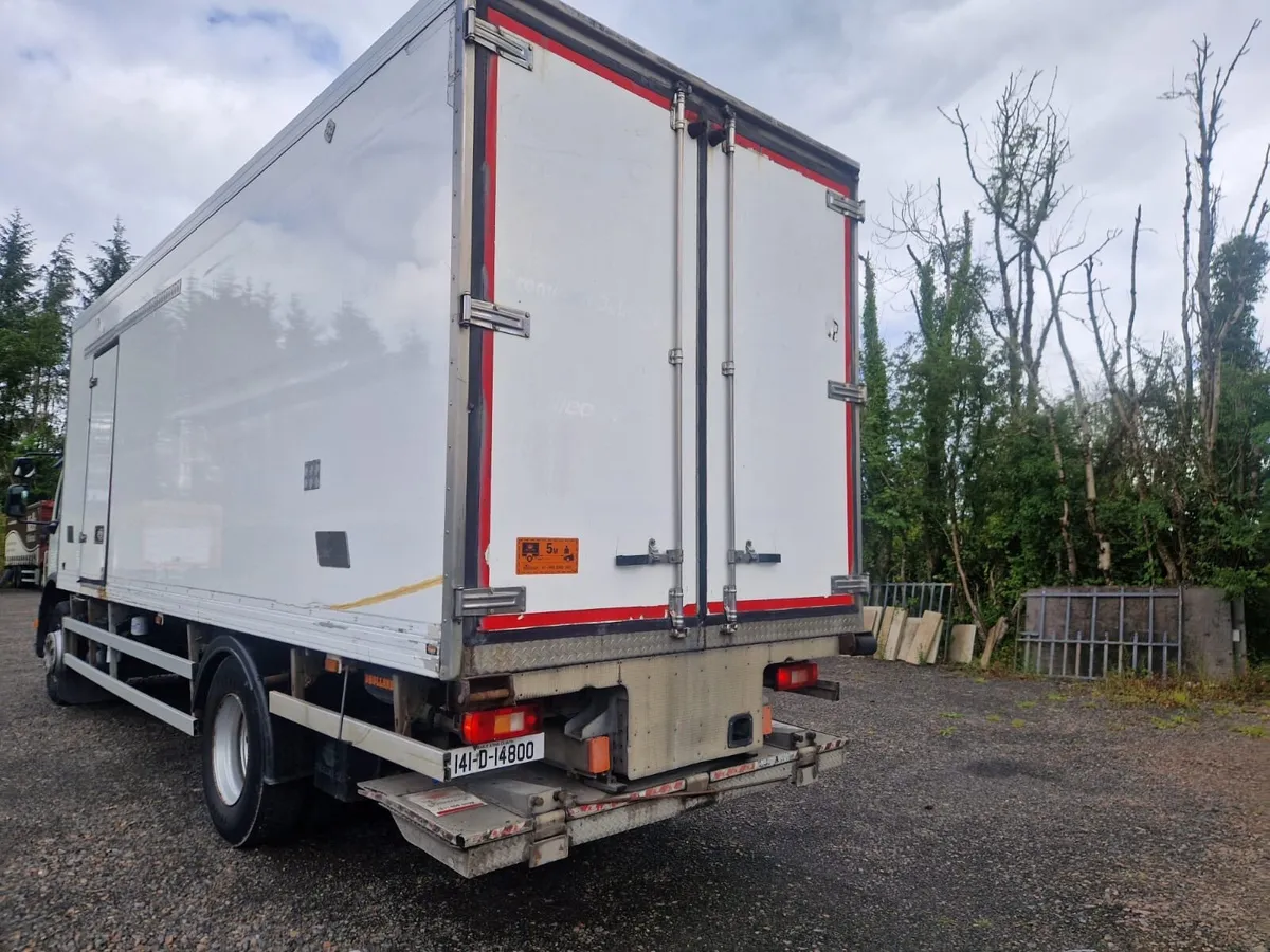 2014 Volvo FE fridge/Freezer - Image 4