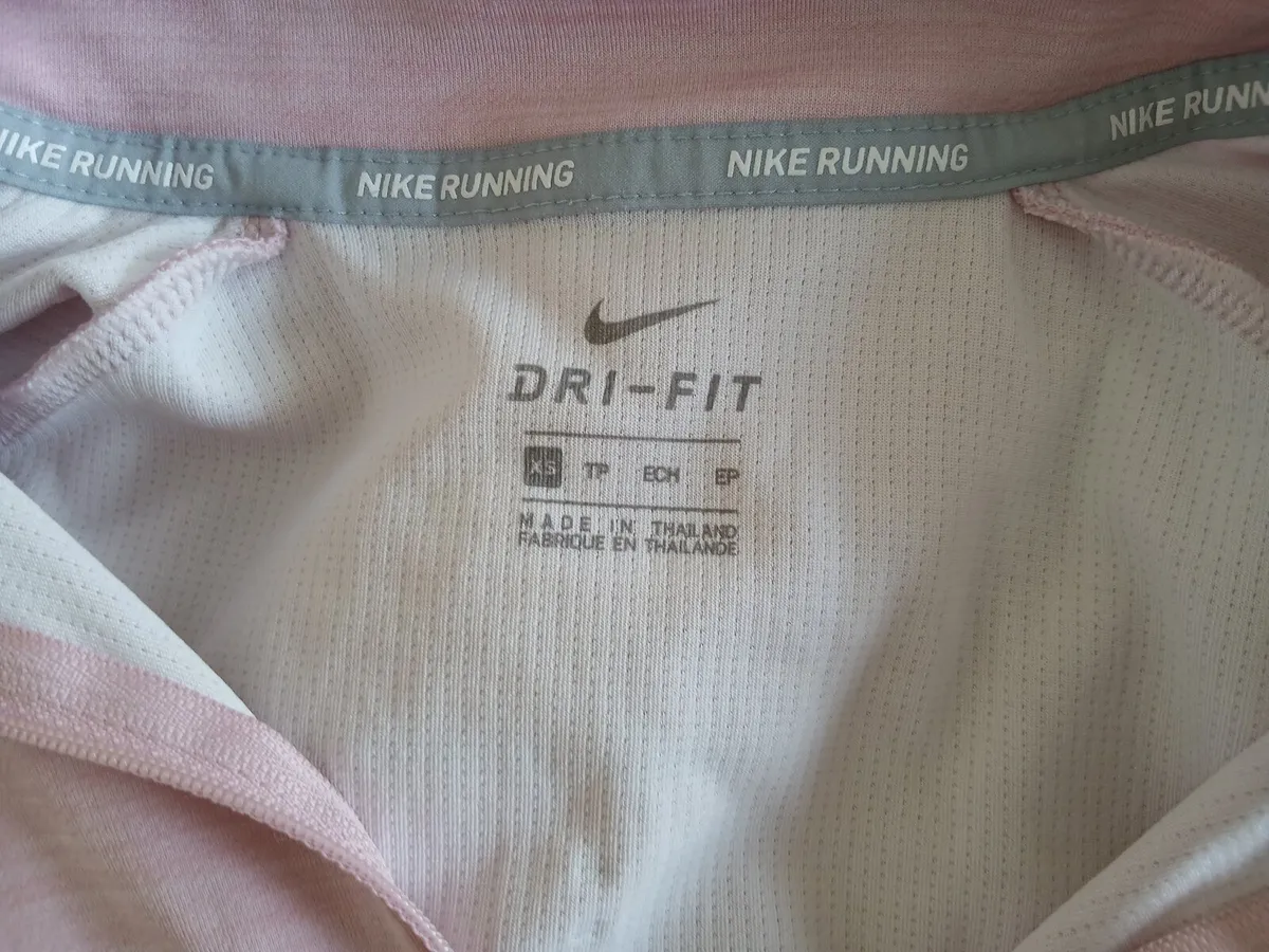 Pink nike running jumper - Image 3