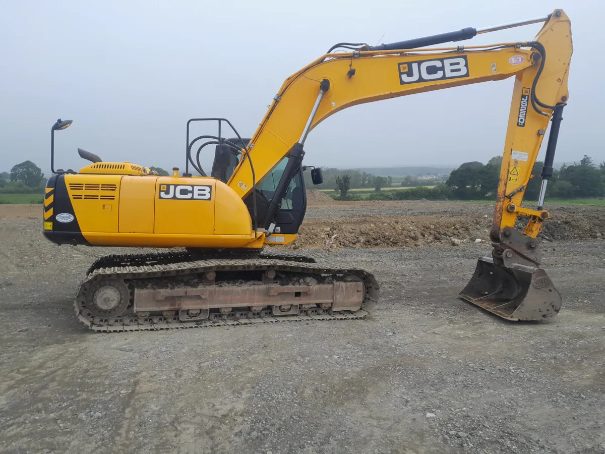 JCB JS220 2016 (17990) - Image 2