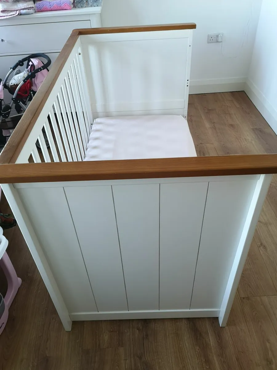 Cot - Image 2