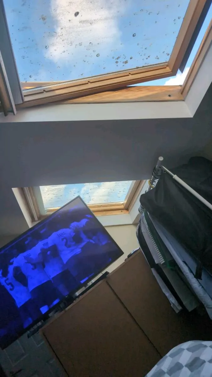 TV - Image 2