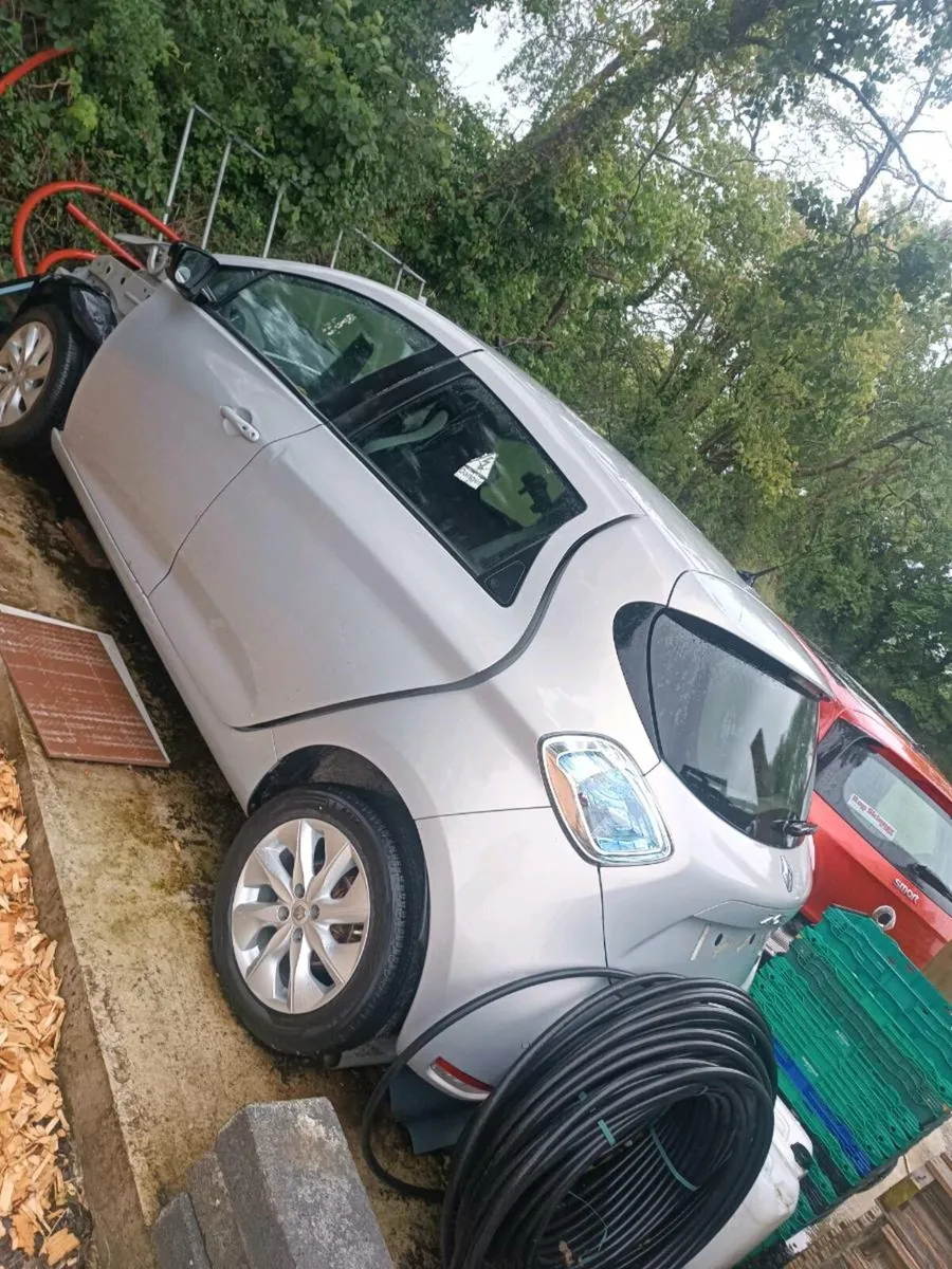 Renalt Zoe and smart for 4 parts only - Image 1