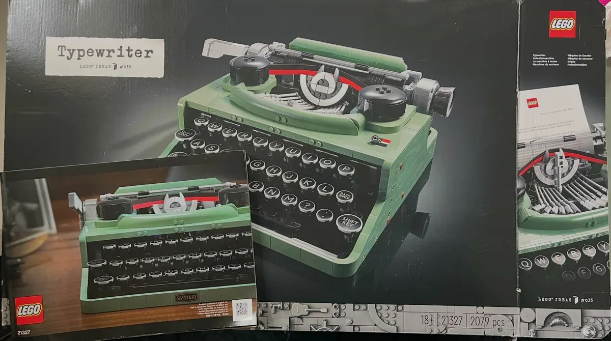 Lego Typewriter [21327] - Image 4