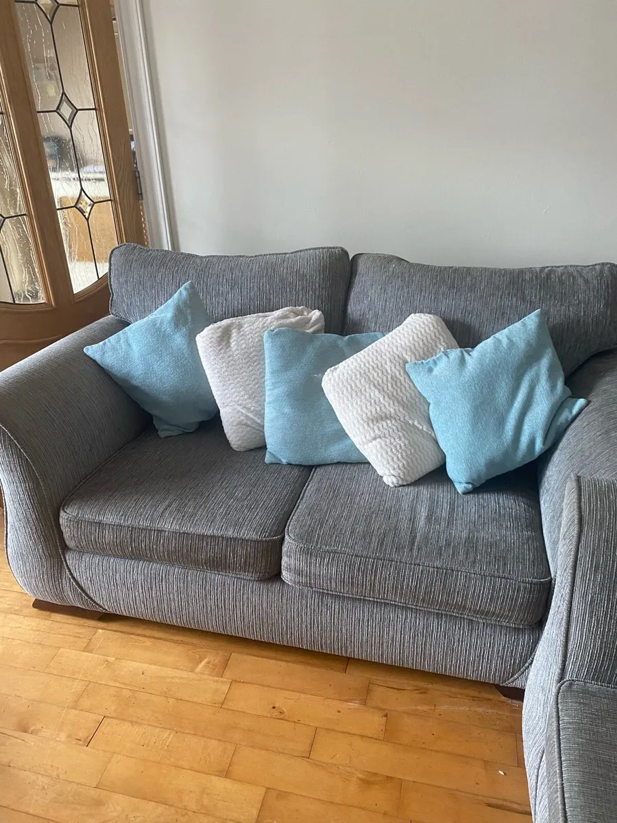 Three Piece Suite For Sale - Image 4