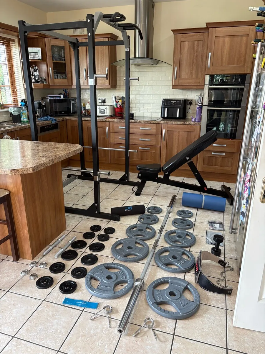 BRILLIANT GYM WEIGHTLIFTING COMPLETE SET!! - Image 1