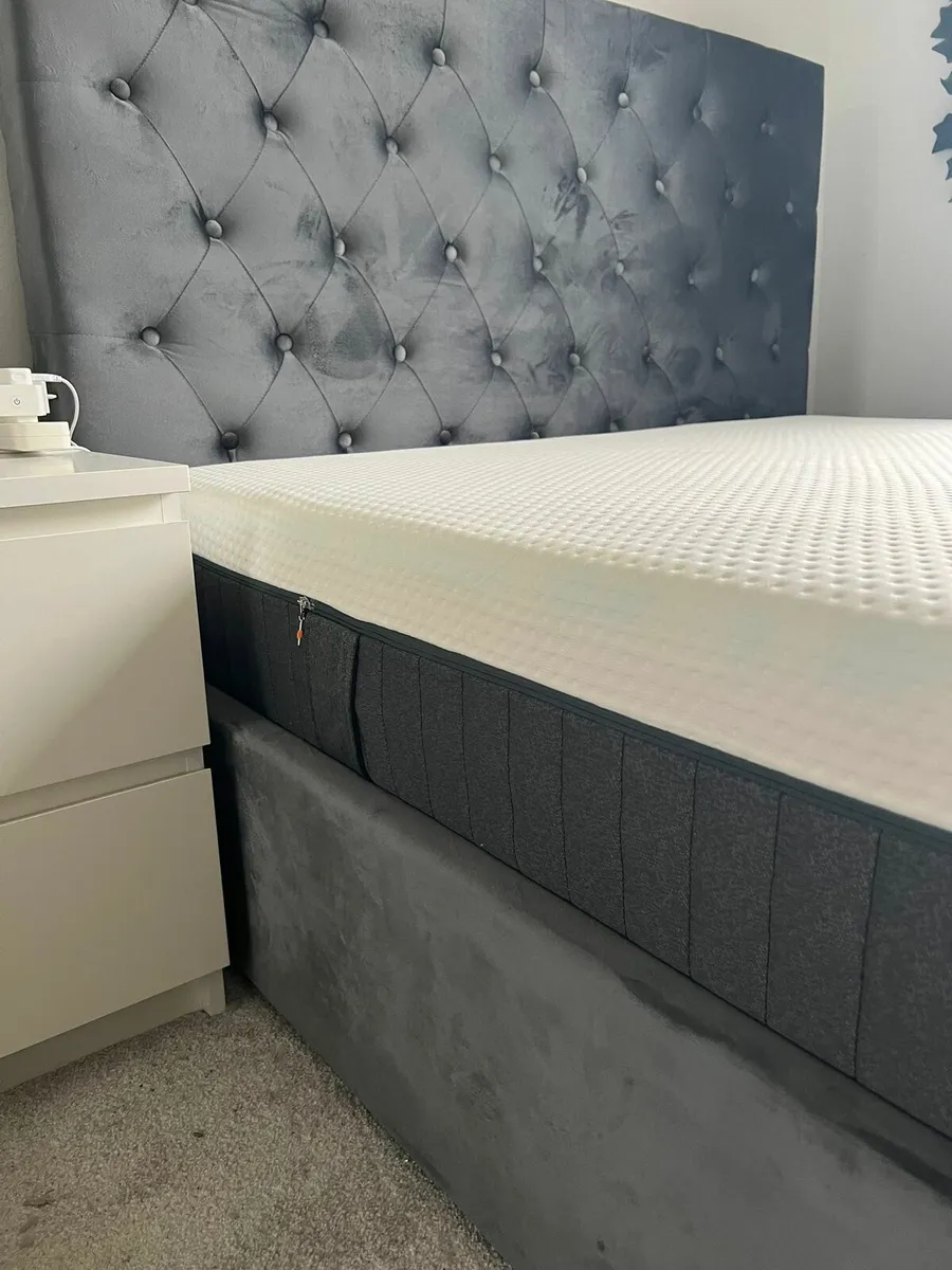 Beds - Image 2