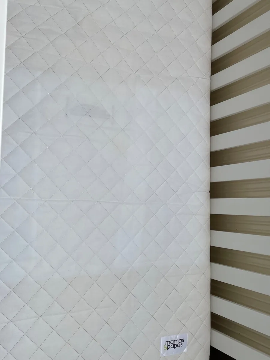 Baby cot/bed - Image 2