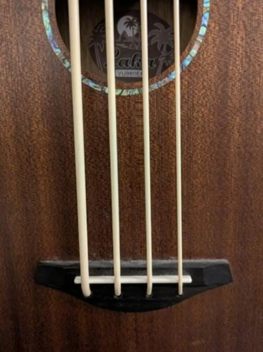 Laka Fretless Bass Ukulele, Mahogany - Image 2