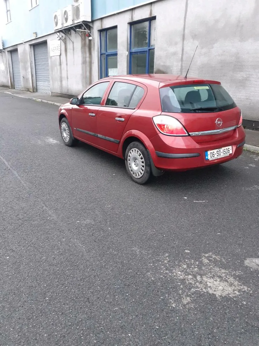 Opel Astra NCT 3/26 TAX 8/25 - Image 4